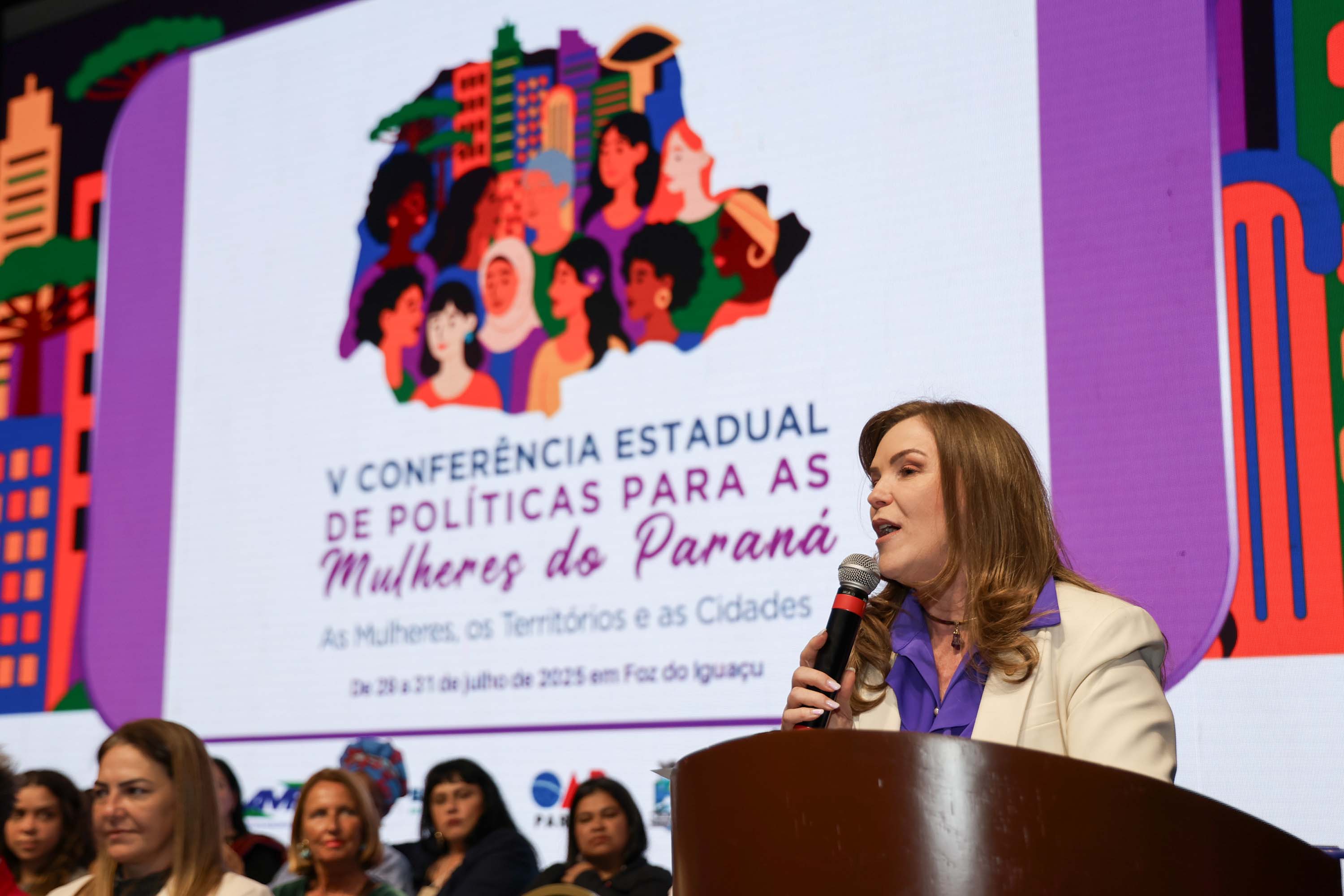Paraná volta a realizar Conferência de Políticas para as Mulheres após 10 anos