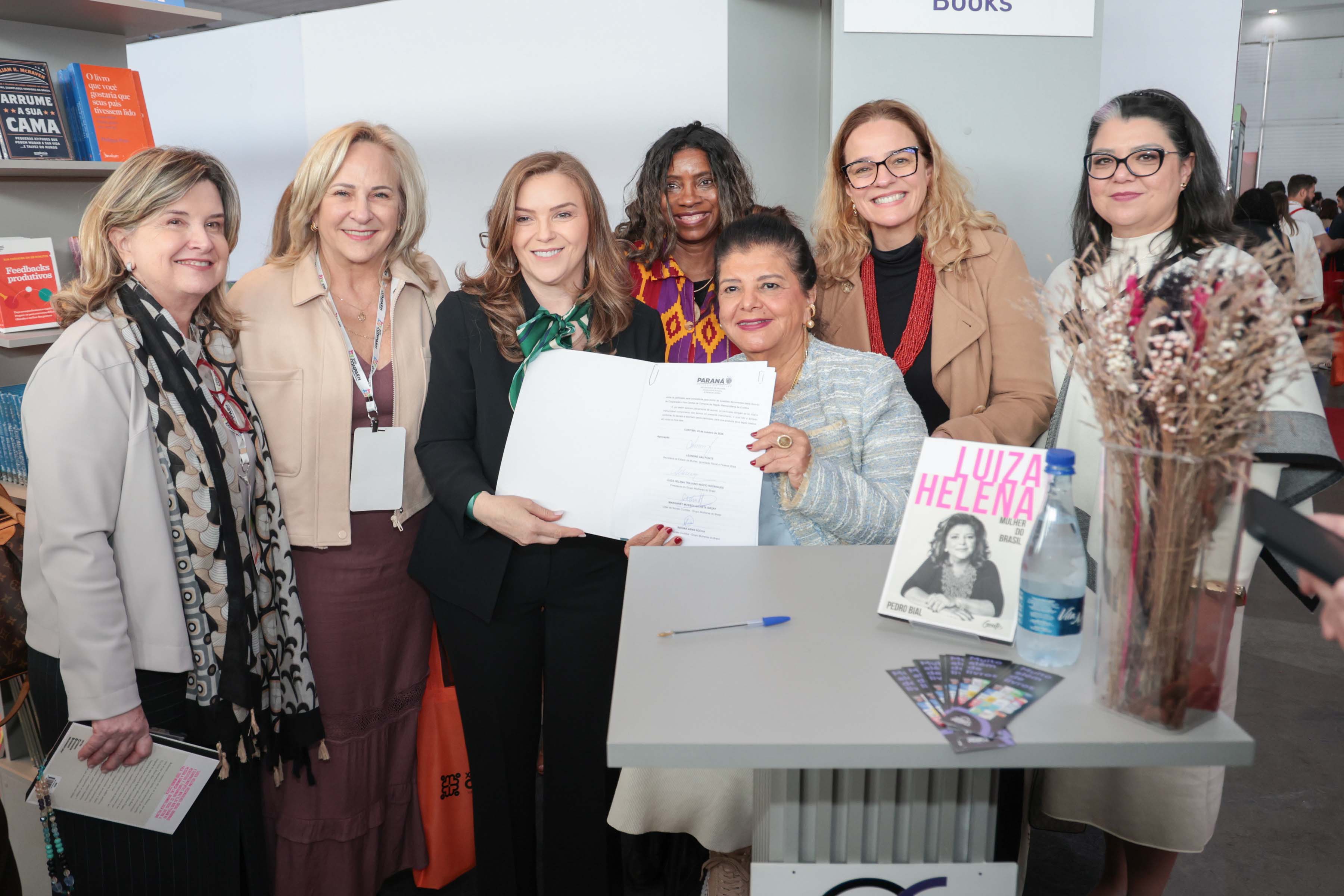 Com presença de Luiza Trajano, Paraná renova cooperação com o Grupo Mulheres do Brasil