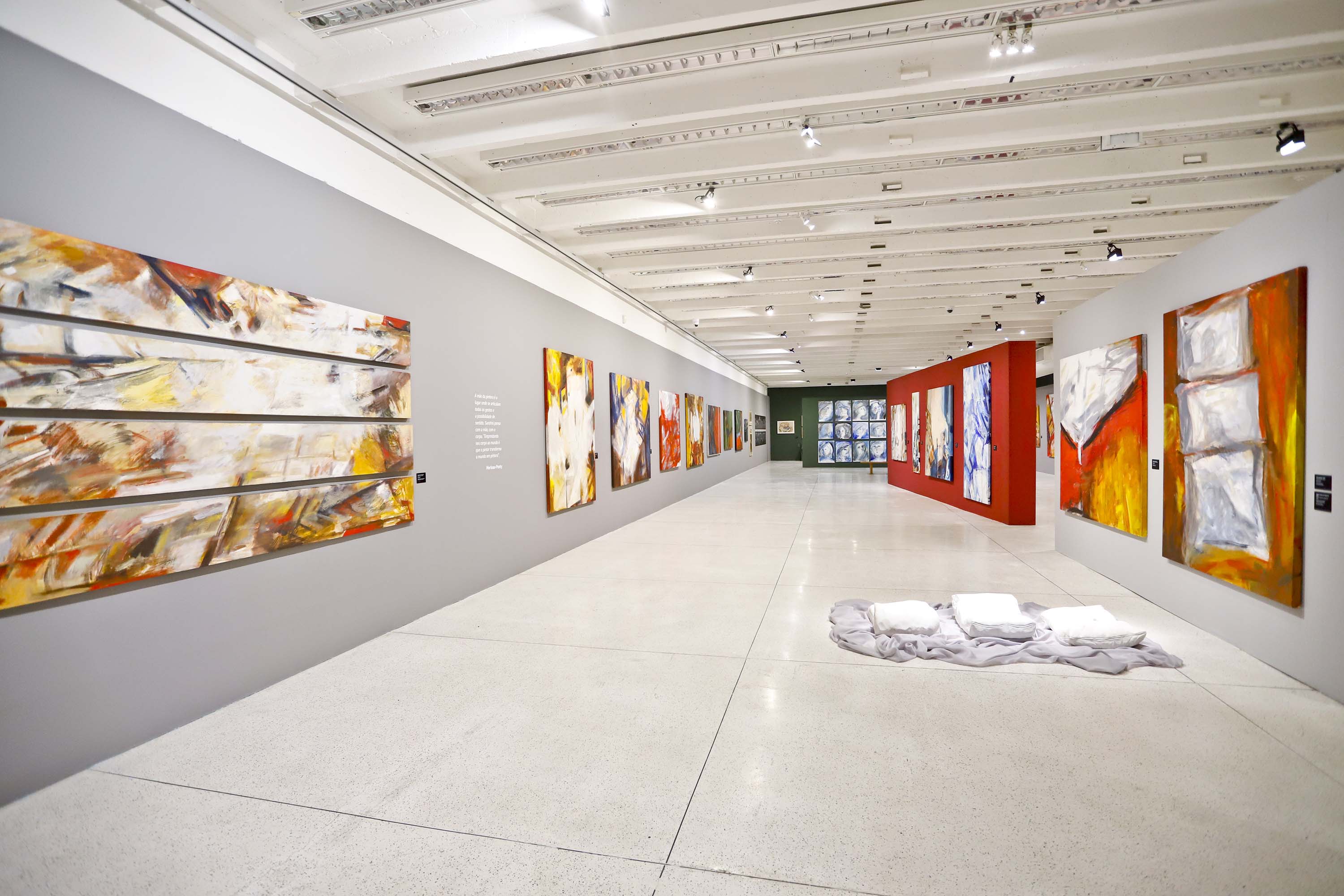 MON realiza oficina de desenho inspirada na mostra da artista Teca Sandrini