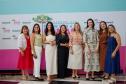 Luciana Saito Massa apresenta programas estaduais às primeiras-damas municipais