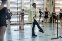 Ex-aluna do Guaíra, primeira bailarina do Philadelphia Ballet dá aula especial