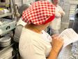 Livro leva receitas e técnicas de curso do Senac para a alimentação escolar
