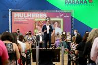 Em evento no Palácio Iguaçu, governador lança portal Ame-se, dedicado às mulheres