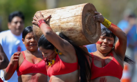 Indígenas fazem corrida de toras em defesa do cerrado