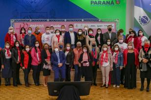 Lançamento da campanha Paraná Rosa aconteceu nesta segunda-feira (04) no Palácio Iguaçu. 