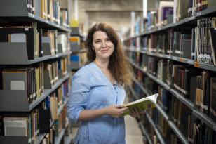 A pesquisadora ucraniana Katherina Hodick, que atua na Universidade de Londrina - UEL