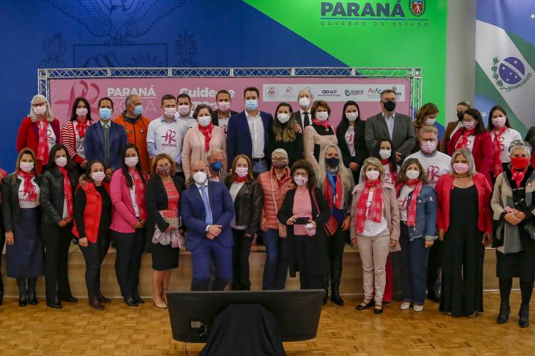 Lançamento da campanha Paraná Rosa aconteceu nesta segunda-feira (04) no Palácio Iguaçu.