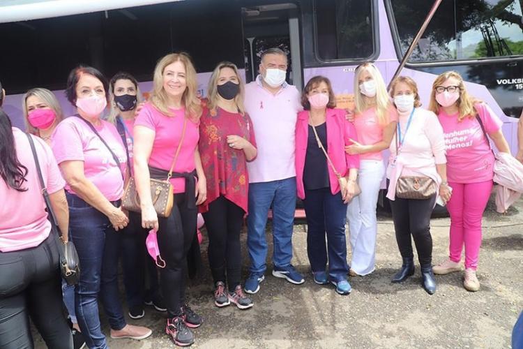 Secretario Ney Leprevost e equipe da DGDM.