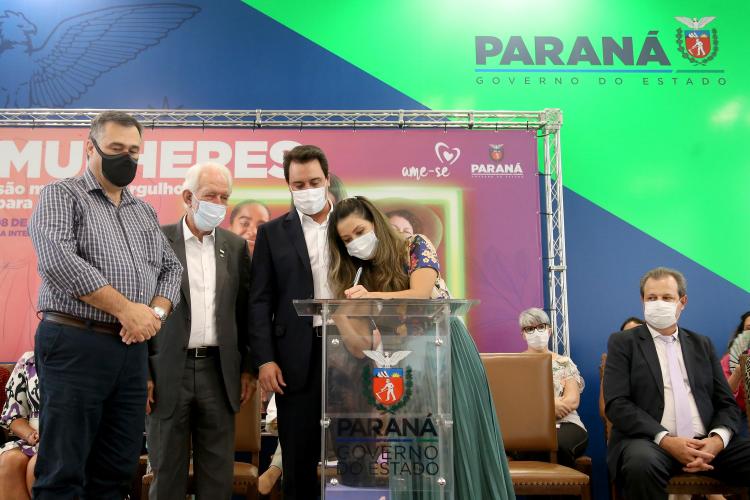 Estado libera R$ 15 milhões para comprar tablets para as agentes comunitárias de saúde