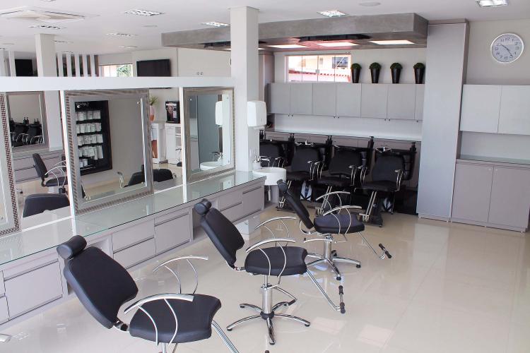 Maria Cristina Cavassin, dona de um salão de beleza, ganhou o Prêmio Sebrae Mulher de Negócios.