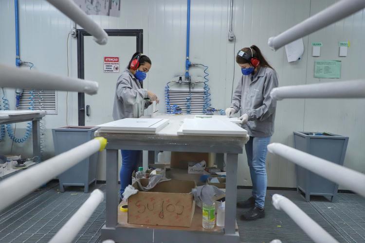 Rede Sine do Paraná lidera colocação de mulheres no mercado de trabalho em 2023