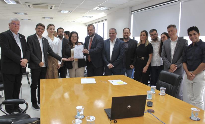 Estado e Ambev formatam novos cursos de empreendedorismo feminino e jovem.