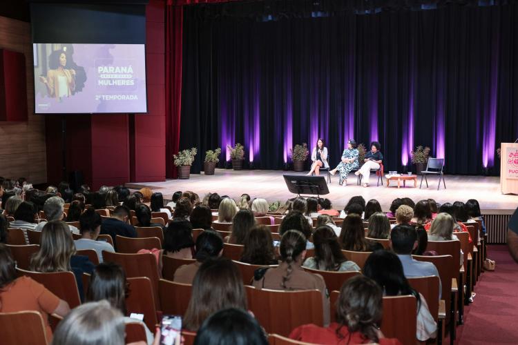 2º Encontro de Gestão de Políticas Públicas para Mulheres reúne técnicos do governo federal