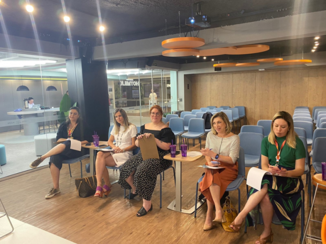 Vale do Pinhão abre inscrições para mulheres de negócios de Curitiba e RMC concorrerem ao Prêmio Empreendedora 2024.