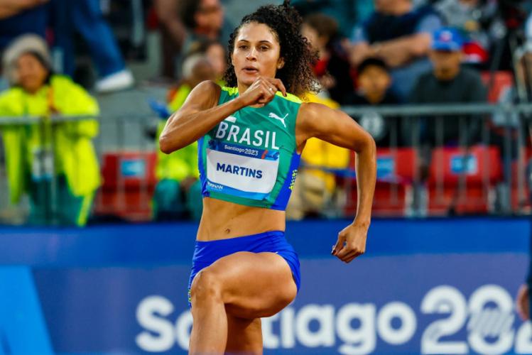 A atleta participou das Olimpíadas de Paris 2024 e não disputou a final, por causa de uma lesão que a obrigou a desistir na última etapa.