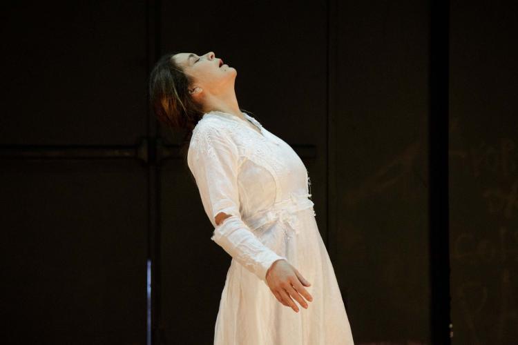 Guairinha recebe Cláudia Abreu imersa no universo de Virginia Woolf