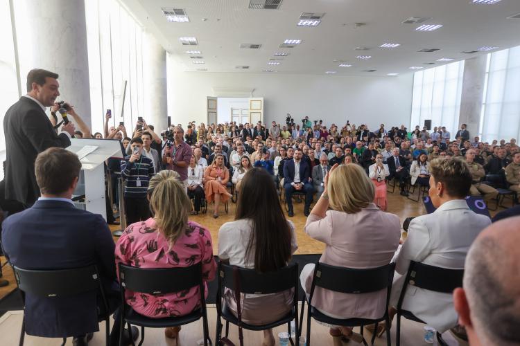 Governador lança projeto de conscientização para combater violência contra a mulher