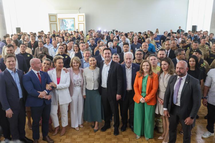 Governador lança projeto de conscientização para combater violência contra a mulher