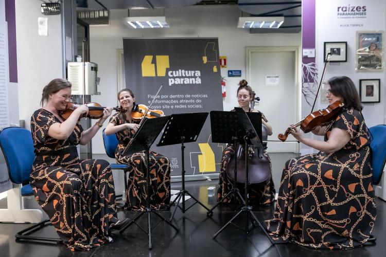 Exposição Raízes Paranaenses, A Conquista do Feminino.