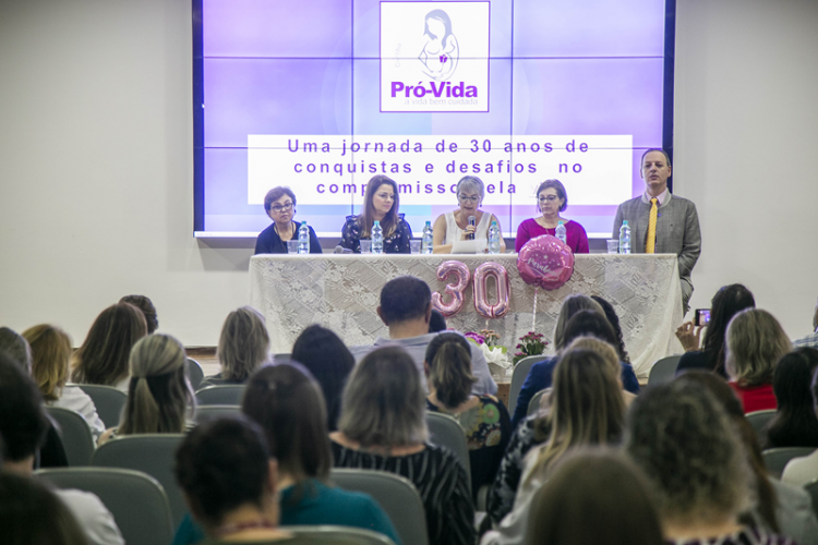 Comitê Pró-Vida de prevenção da mortalidade materna, infantil e fetal de Curitiba.
