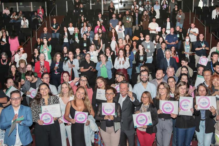 Cerimônia de entrega de selos Viajantes + Seguras