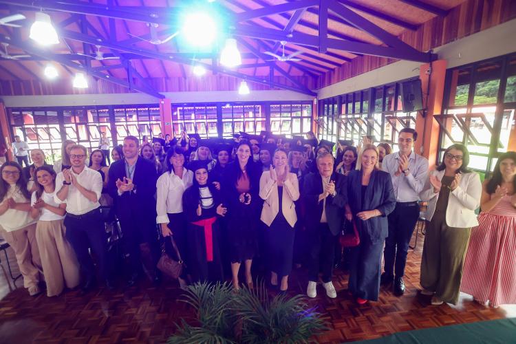 Empreendedoras da Beleza: 799 mulheres em vulnerabilidade se formam para o mercado