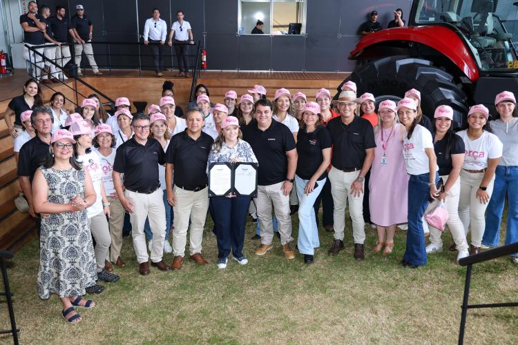 Governo firma acordo para fortalecer autonomia das mulheres no campo