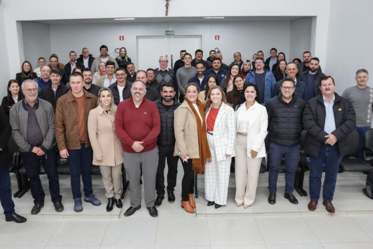 Paraná incentiva municípios a construírem espaços de acolhimento para mulheres