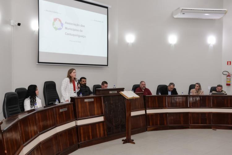 Paraná incentiva municípios a construírem espaços de acolhimento para mulheres