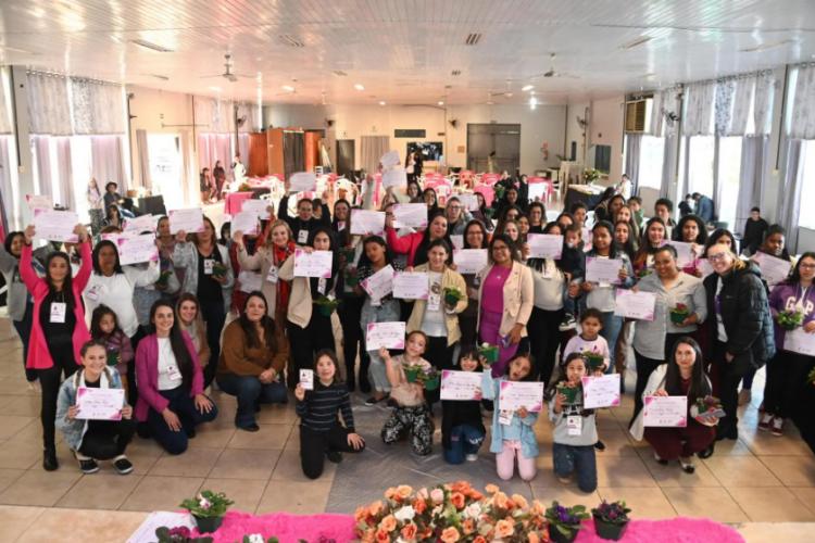 Cátedra de Empoderamento e Empreendedorismo Feminino forma 100 mulheres em Candói