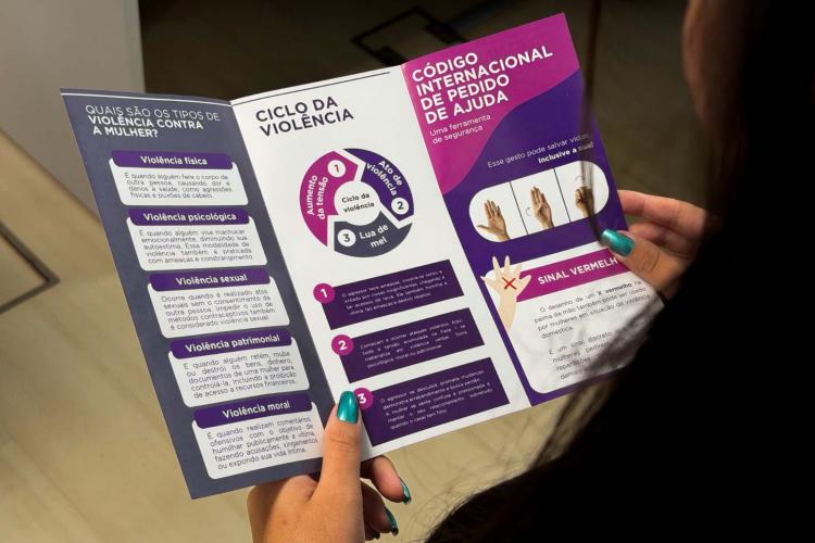 Programa alerta sobre os cinco tipos de violência contra a mulher e orienta sobre proteção e denúncias