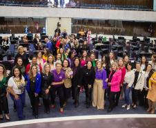 Governo do Paraná apoia expansão de procuradorias da mulher pelo Estado