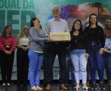 Em encontro de mulheres em Ivaiporã, Estado apresenta ações voltadas às famílias do campo