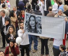 Caminhada reúne milhares pessoas no Dia Estadual de Combate ao Feminicídio