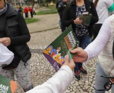 Caminhada reúne milhares pessoas no Dia Estadual de Combate ao Feminicídio