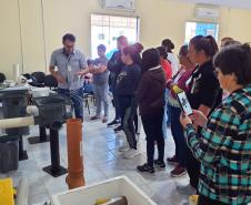 Sanepar forma nova turma de mulheres em curso de manutenção hidrossanitária