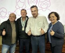 Saúde apresenta novas Cadernetas do Idoso, Crianças e Gestantes na Grande Curitiba