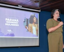 Governo promove qualificação para o desenvolvimento de políticas para mulheres