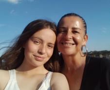 Dia das Mães no Ganhando o Mundo: orgulhosos, alunos e familiares celebrarão à distância