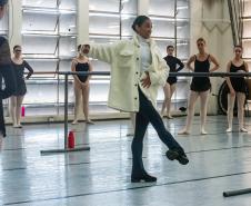 Ex-aluna do Guaíra, primeira bailarina do Philadelphia Ballet dá aula especial