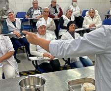 Alimentação saudável: Governo capacita 2 mil merendeiras da rede estadual de ensino
