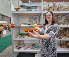 Delegação formada só por mulheres representa o Paraná na maior feira de artesanato do Brasil