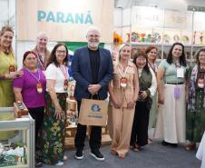 Delegação formada só por mulheres representa o Paraná na maior feira de artesanato do Brasil