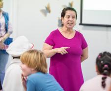 Alunos da educação especial da rede estadual participam de evento sobre o Outubro Rosa