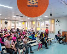 Alunos da educação especial da rede estadual participam de evento sobre o Outubro Rosa