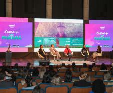 Debates sobre idosos, igualdade racial e mulheres marcam 2° dia do Cuida Mais Paraná