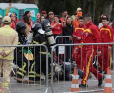 Técnica, coragem e confraternização: competição reúne bombeiras de todo o país