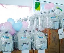 Entrega de Kits de Bebês