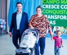 Entrega de Kits de Bebês