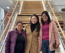 Rota Paraná-França: produtoras de seda se emocionam ao conhecer gigante da moda